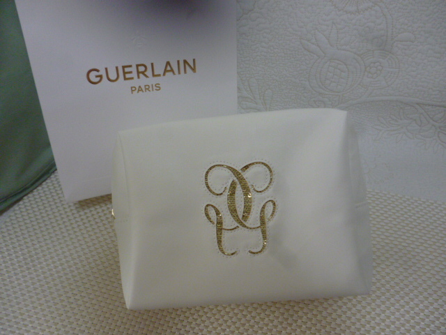 保管品 非売品☆未使用 GUERLAIN☆ゲラン ポーチ 白拍卖