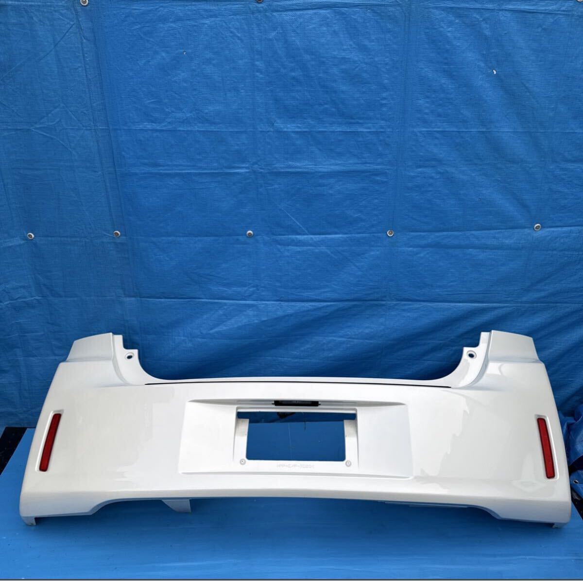 ◆トヨタ スペイド《NSP140 NSP141 NCP141 NCP145》純正 リアバンパー バックバンパー リアガーニッシュ付き カラー 070 52159-52800◆拍卖