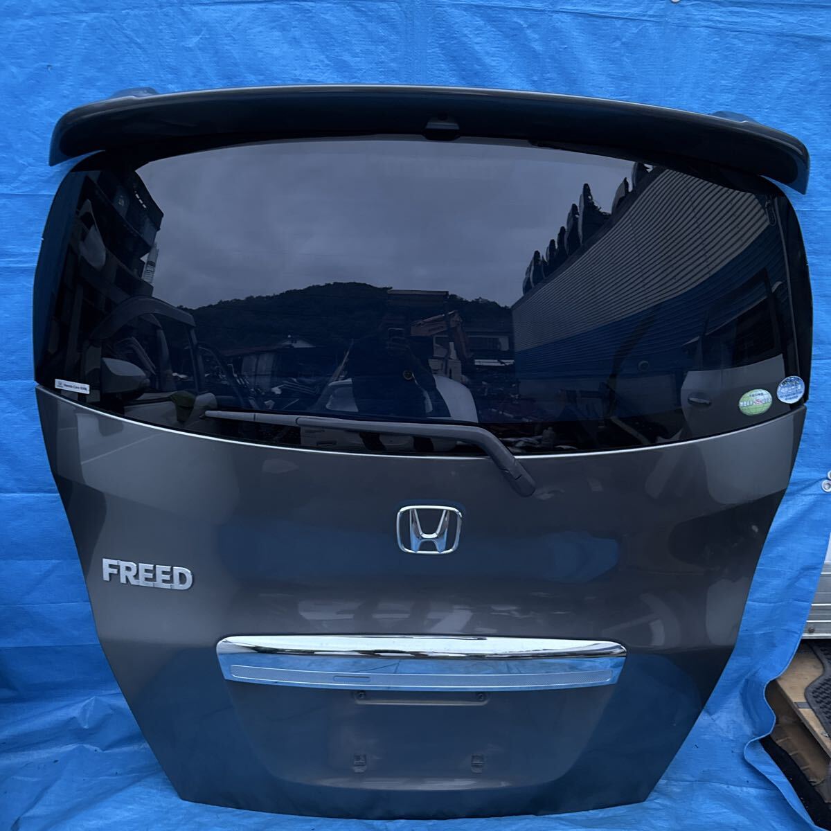 ◆ホンダ フリード《GB3 GB4》純正 バックドア リアゲート リアハッチ トランク ゲート カラー NH737M 68100-SYY-N01ZZ 動作OK◆拍卖