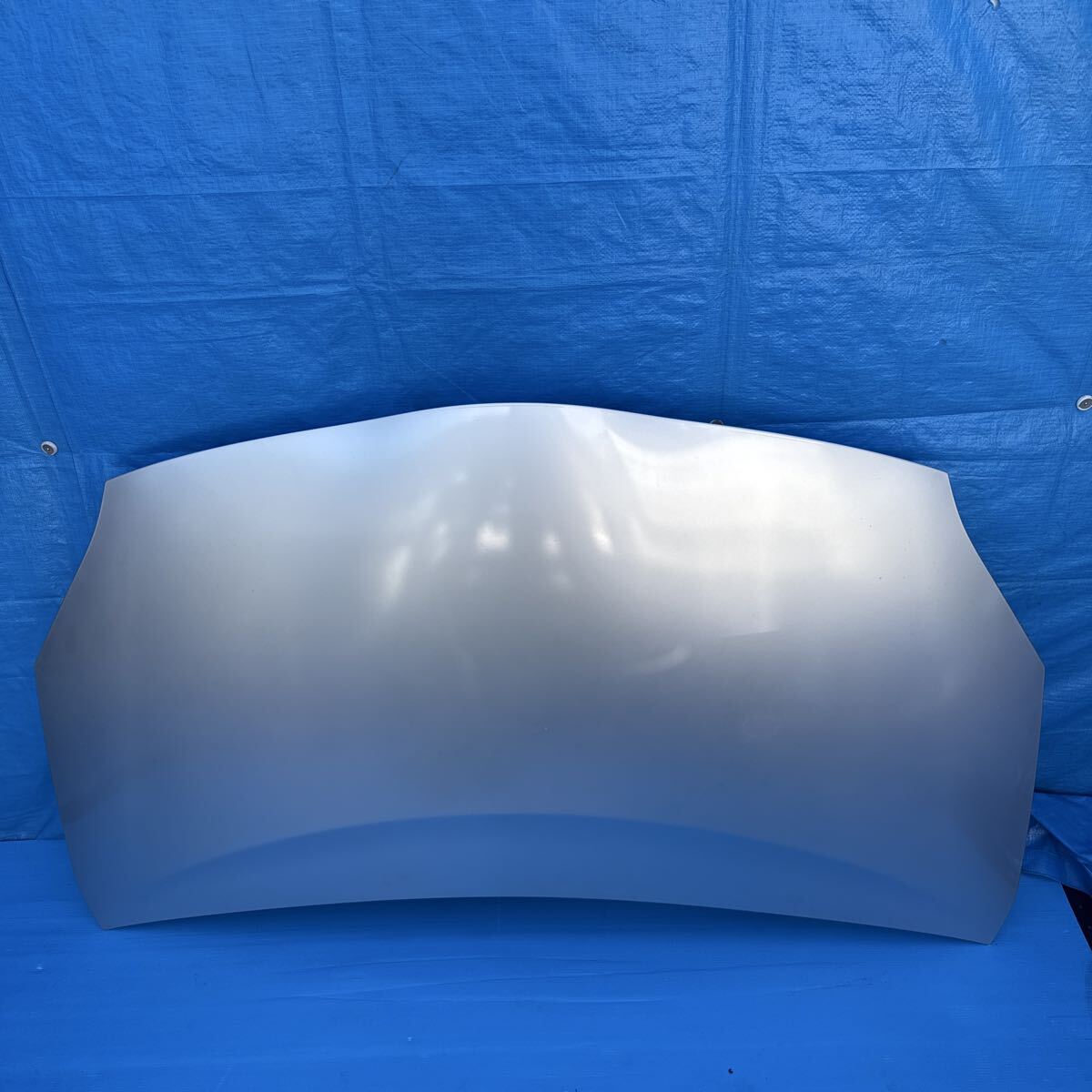 ◆トヨタ プリウス《ZVW30》純正 ボンネット フード エンジンフード カラー 1F7 (シルバーメタリック) 53301-47060 凹み無し 手渡しOK◆拍卖