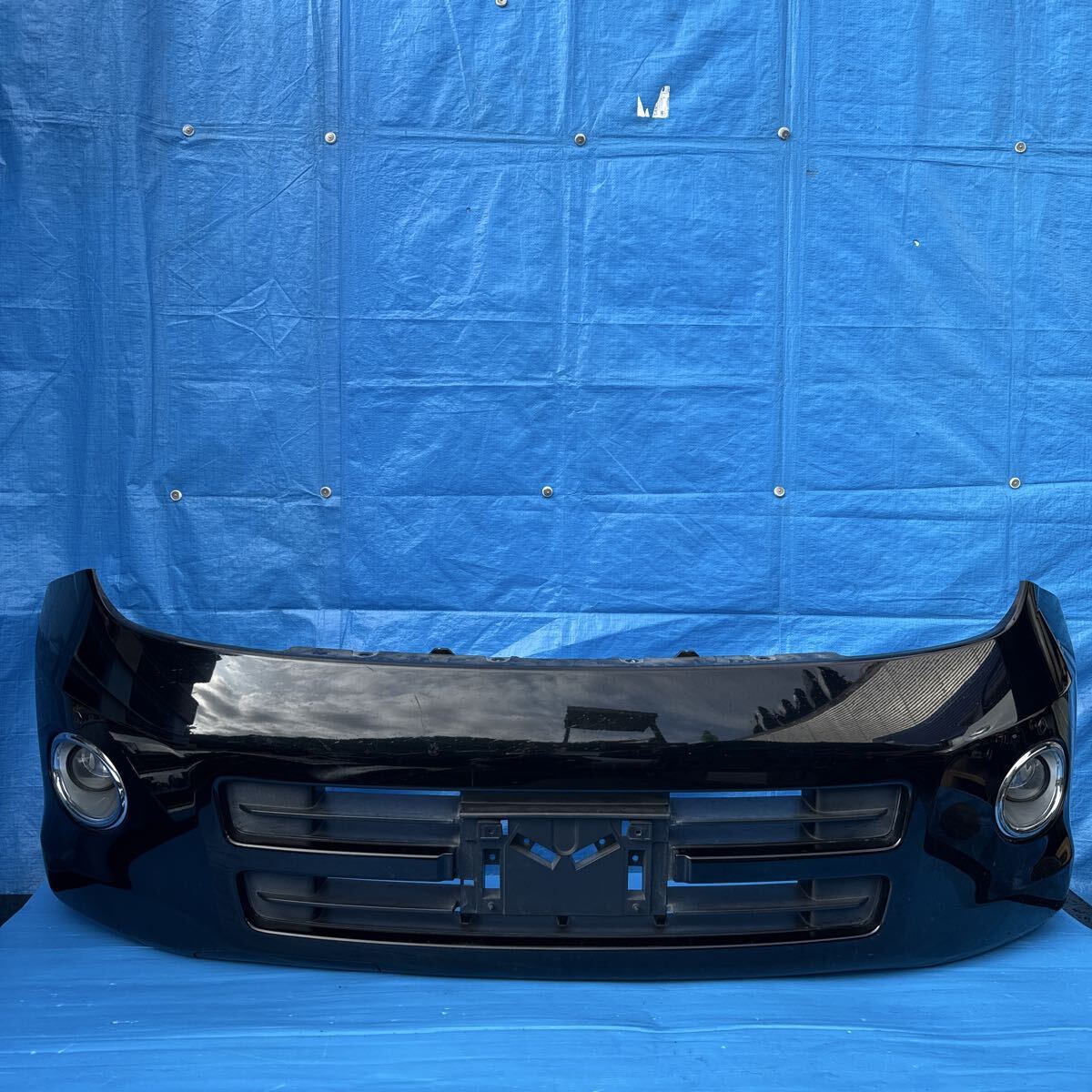 ◆ニッサン エルグランド ハイウェイスター《E51 NE51 ME51 MNE51》純正 フロントバンパー センサー付 グリル付 カラー G30 62022 WL700◆拍卖