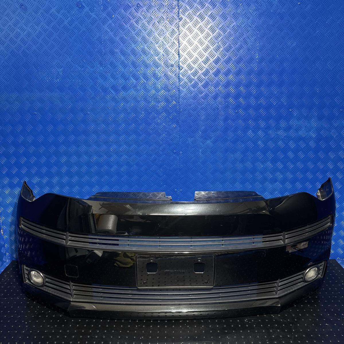 ◆トヨタ スペイド《NSP140 NSP141 NCP141 NCP145》純正 フロントバンパー フォグランプ付 カラー 209 (ブラックマイカ) 52119-52810◆拍卖