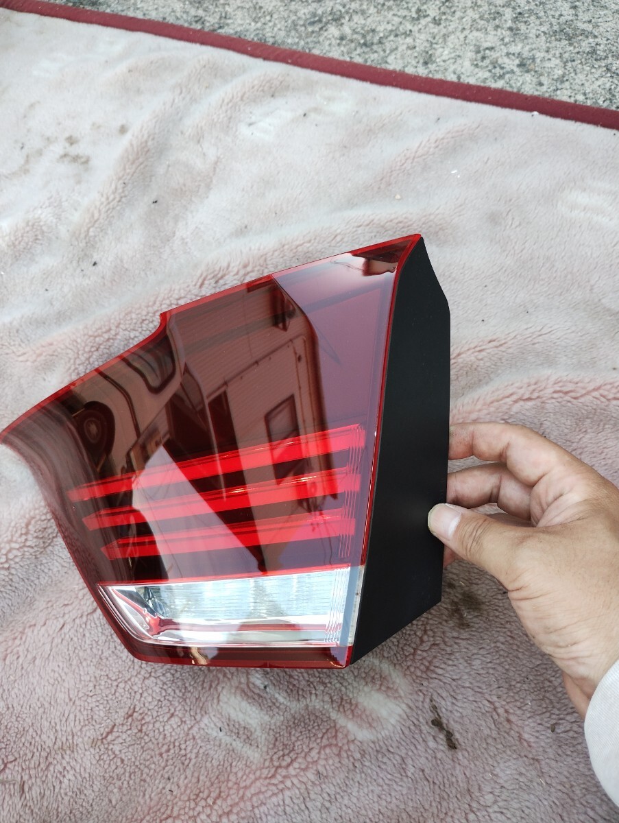 レクサス LS460 USF40 純正 右 フィニッシャーパネル テールランプ KOITO 50-127拍卖