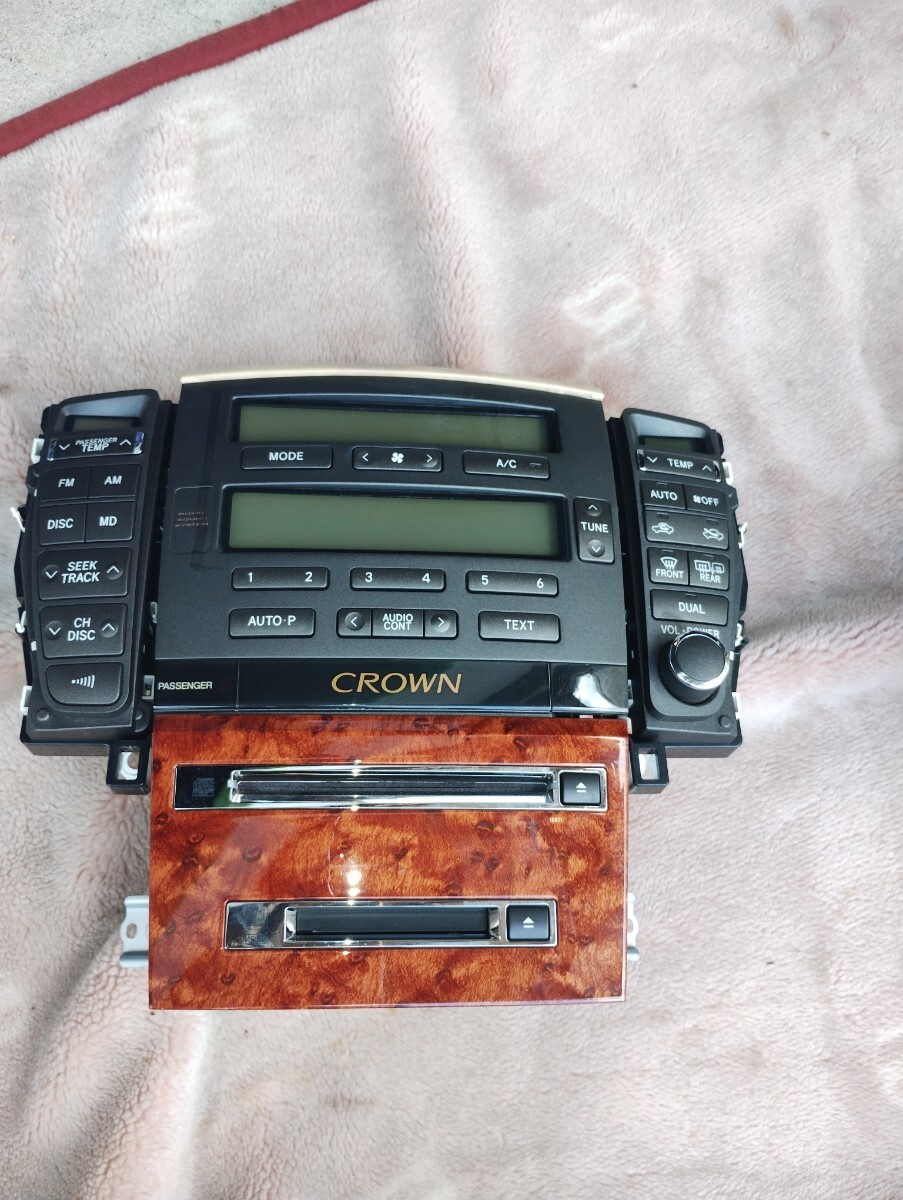 トヨタ 純正 18 クラウン GRS181 オーディオパネル エアコンスイッチパネル 84010-30151 CD/MDプレイヤー オーディオ 86120-30E30 訳あり拍卖