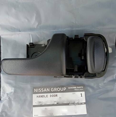 新品 純正品 NISSAN 日産 ドアインサイドハンドル 運転席側 セフィーロ A31 ローレル C33 スカイライン R32 ラルゴ W30拍卖