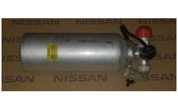 新品 純正品 NISSAN 日産 レシーバータンク R32スカイライン拍卖