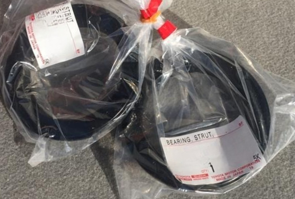 新品 純正品 TOYOTA トヨタ ストラットマウンティング ベアリング 2個セット アルファード ヴェルファイア 20系 30系 プリウス 30系拍卖
