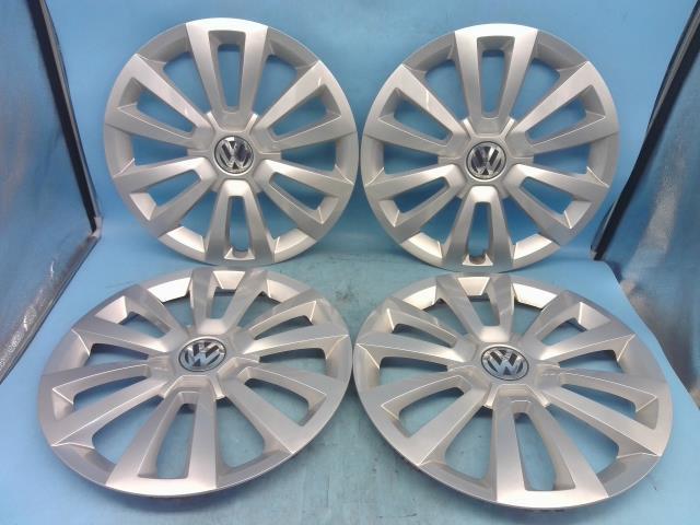 VW ゴルフヴァリアント DBA-1KCBZ ホイール ホイルキャップ TSIトレンドラインブルーモーションテクノロジー B4 1K0601147H拍卖