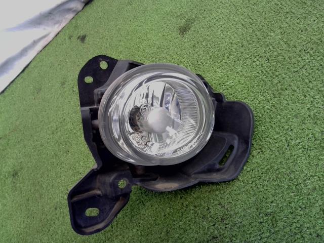 CX-5 LDA-KE2FW 右 フォグ ランプ ライト XD 41G 114-61010 GEG1-51-680B拍卖