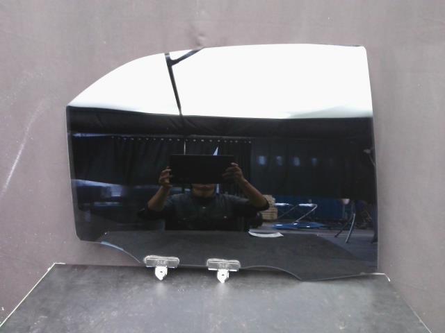 ヤリス 5BA-MXPA10 右Rドアガラス Z 070 M2L2 68103-K0040拍卖