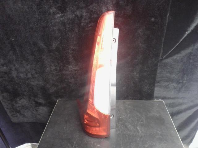 eKワゴン DBA-B11W 左テールランプ E X42 D176 8330B049拍卖