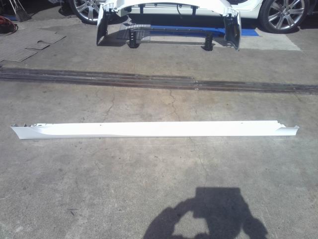 プリウス DAA-ZVW51 右 サイド ステップ スカート S 040 75850-47030-A0拍卖