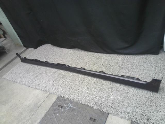 ワゴンR DAA-MH55S 右 サイド ステップ スカート ハイブリッドFZ ZVJ 77230-63R03拍卖