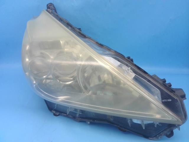 プリウスα DAA-ZVW40W 右 ヘッド ランプ ライト G 7人 070 47-42 81145-47290拍卖
