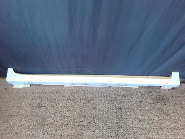 プリウスα DAA-ZVW40W 右 サイド ステップ スカート G 7人 070 75850-47020-A1拍卖