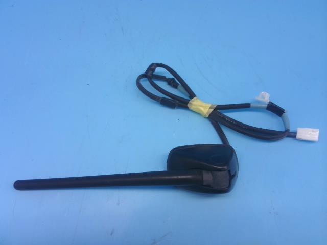 プリウスα DAA-ZVW40W アンテナ G 7人 070 VW-1 E90287 86309-42070拍卖