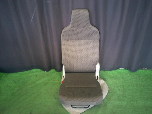 エブリィ HBD-DA17V アシスタント シート 助手席 PC 26U 85306-64P00 86606-64P00拍卖