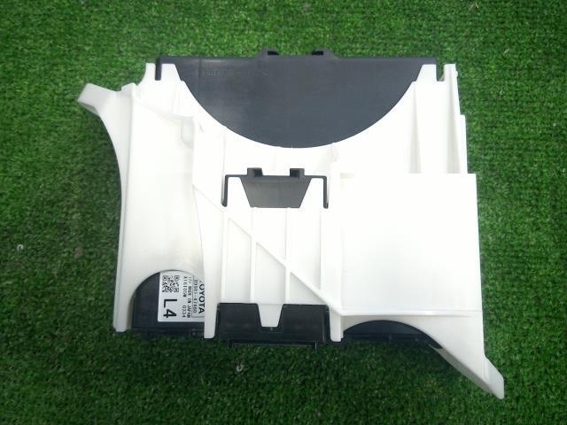 プリウス DAA-ZVW50 ハイブリッドコントロール Sセーフティプラス 1F7 89981-47480拍卖