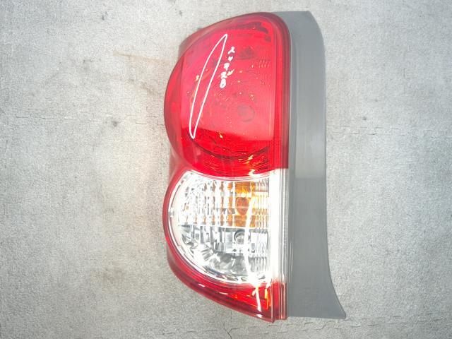 カローラルミオン DBA-ZRE152N 左テールランプ 1.8S エアロツアラー 209 12-541 81561-12A70拍卖