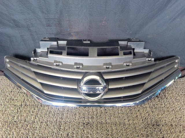 ノート DBA-E12 フロント グリル X DIG-S KAD 62320-3VA0C拍卖