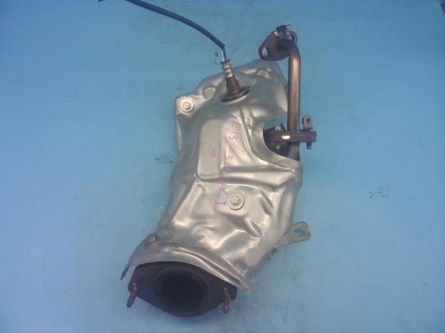 ノート 6AA-E13 エキゾーストマニホールド X QAC 140E2-6XU0B拍卖