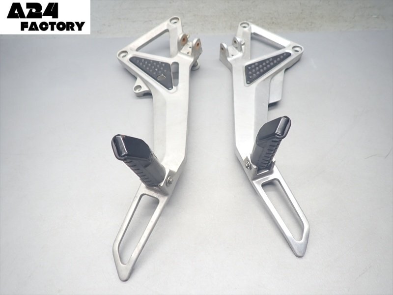 J1R7-0912 ホンダ ホーネット250 タンデムステップ 左右 純正品 【MC31-130~ 中期モデル 動画有】拍卖