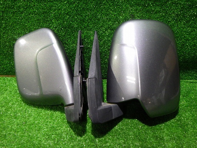 クリッパー ドアミラー 左右 U72W カラーA31 格納手動 日産 250901213拍卖