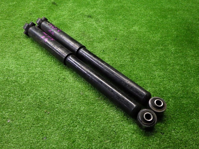 モコ MRワゴン リアショック 左右 MG21S 41800-73HA0 日産 250909221拍卖