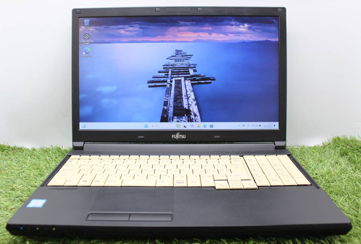 【訳アリ☆富士通】☆ノート 15.6インチ☆8GB/SSD256GB/Core i3-7100U(7世代)/Win11☆FUJITSU LIFEBOOK A577RX FMVA2201FP【8405】拍卖