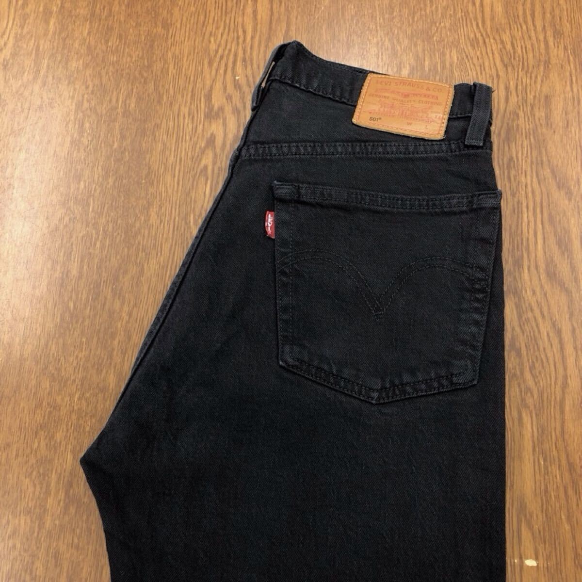 【GI487】Levi's 501 W26 L28 定番ストレート カラーパンツ ブラック ストレッチ生地 レディースブランド古着 リーバイス501 送料無料拍卖