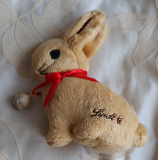 Lindt リンツ うさぎ ぬいぐるみ レッドリボン 高さ約20cm 美品 ウサギ ラビット rabit拍卖