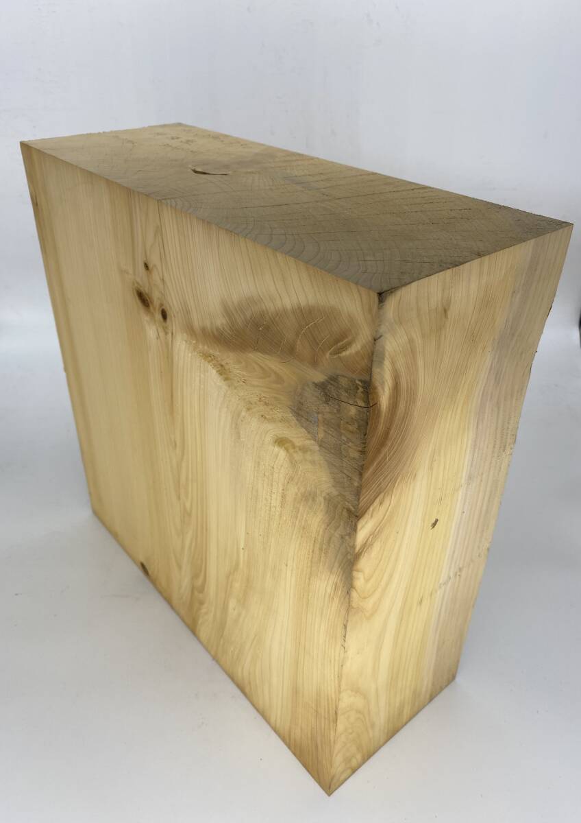 榧 カヤ 銘木 芯去り 190x390x390 仏像彫刻 碁盤 将棋盤の脚 (1013Mkリ)拍卖