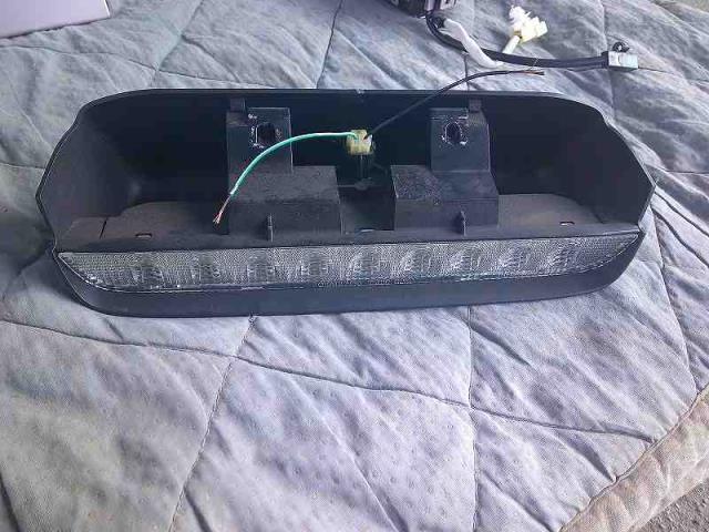 パレット DBA-MK21S ハイマウントストップランプ クリア トーカイデンソー 35810-82K2拍卖