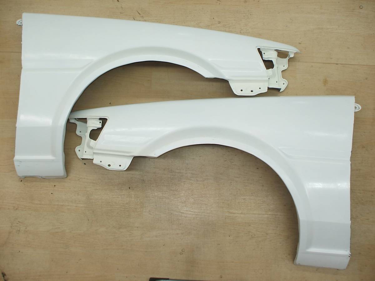 GE極上 AE86/AE85 カローラ レビン用 フロントフェンダー 左右 FRP 純正形状拍卖