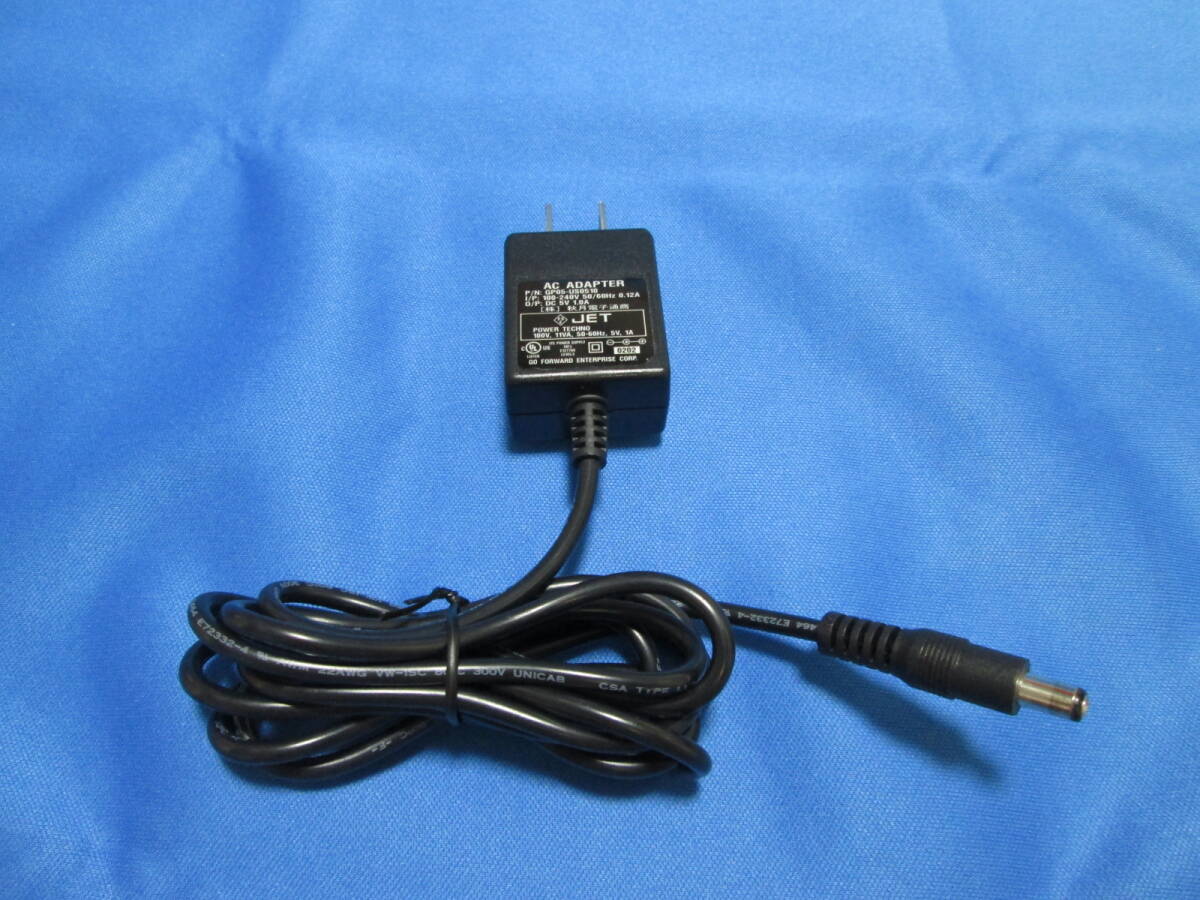 ★☆美品/スイッチングACアダプター/出力 DC5V 1A/入力 AC100V~240V/プラグ:外形…5.5mm、内径…2.1mm/GP05-US0510☆★拍卖