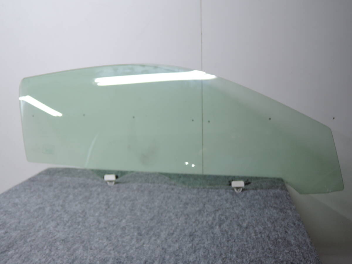 倉庫保管品 1~3日で発送 CR-Z 訳アリ品 右 フロント ドアガラス AGC M2H3 DOT-20 AS2 43R-00033 10S ホンダ純正 右前 ZF1 ZF2 詳細不明 ③拍卖