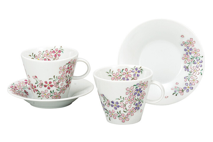 九谷焼! 新田智子 ☆桜花小紋・ペアコーヒー碗皿☆ K9-1115 新品 コーヒー 紅茶 ミルク ラテ エスプレッソ カプチーノ 茶器 ギフト拍卖