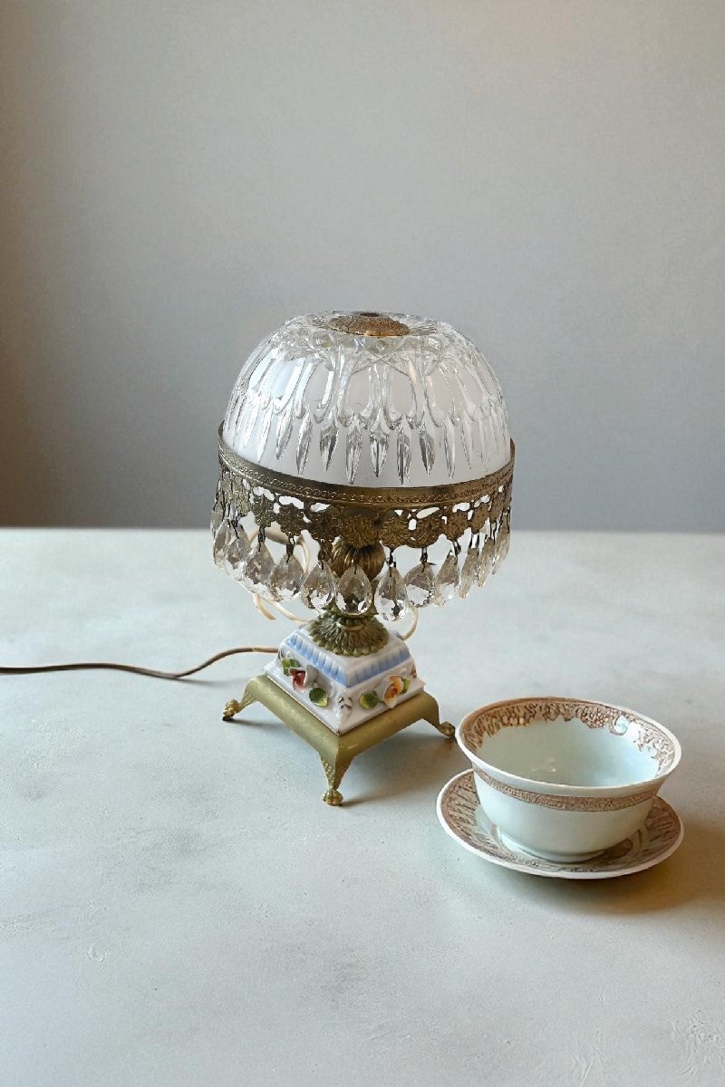 ○ビーズ飾りのガラス傘 ロココ調のスタンドライト 照明 薔薇 猫足 ロマンチック ガーリー ヴィンテージ 古道具のgplus広島 2509i拍卖