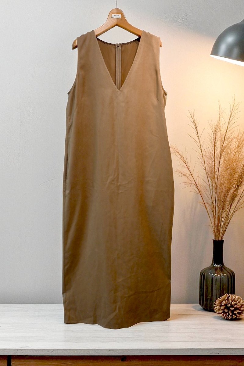 ★タグ有 未使用 2025年 ドローイング ナンバーズ *フェイクスエード 深Vネックワンピース//定価¥35.200* 古着のgplus広島 2509r4拍卖