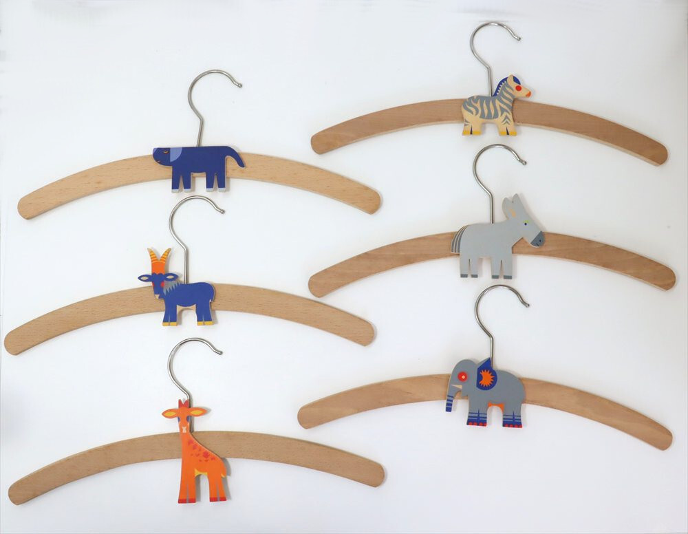 アトリエ ニキティキ 木製ベビーハンガー 6本セット!! 動物 Atelier NIKI TIKI A5271拍卖