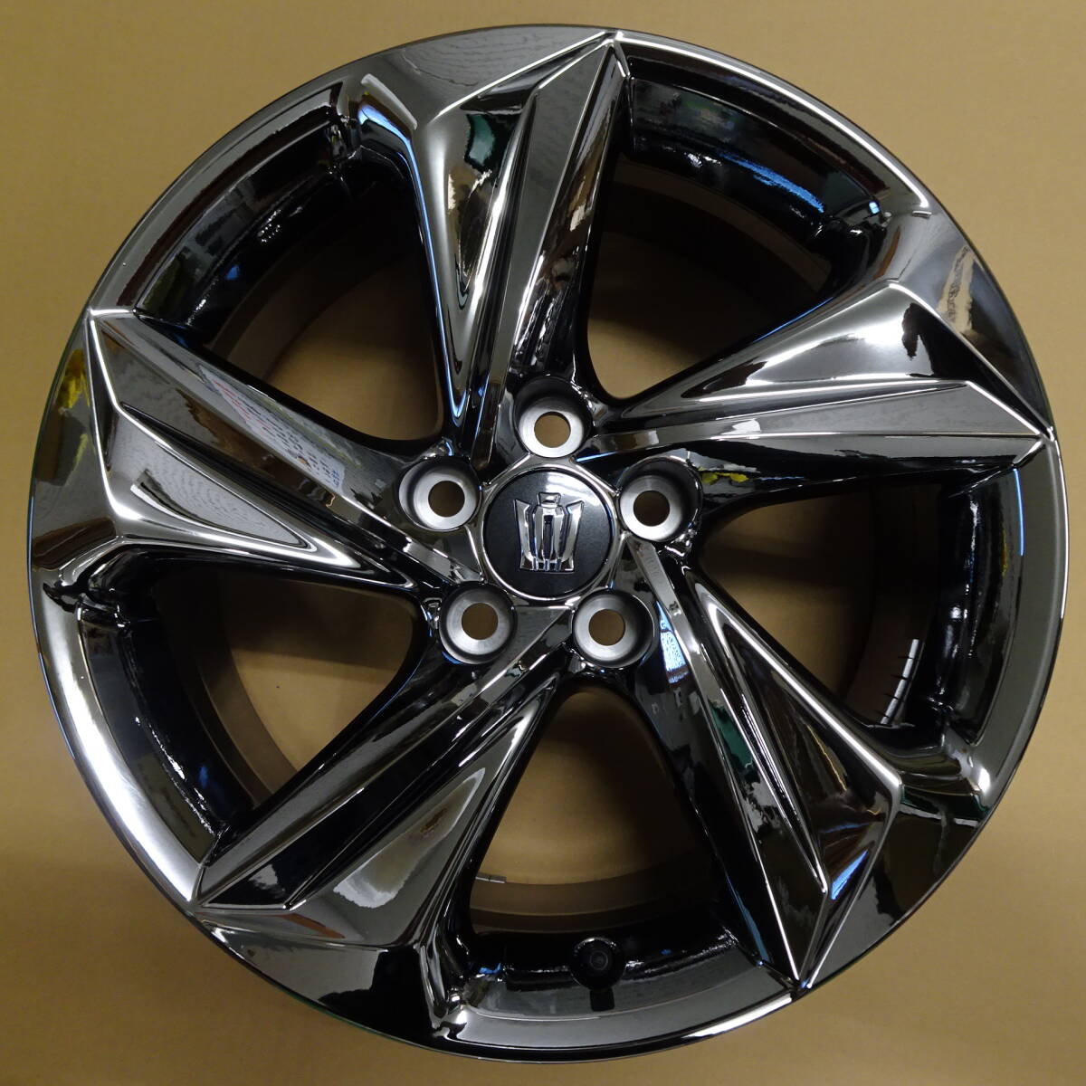 ★送料1300円~ 納車・新車外し トヨタ 220系 クラウン RS 前期 純正 18インチ アルミホイール 1本 送料安い ② シルバースパッタリング拍卖