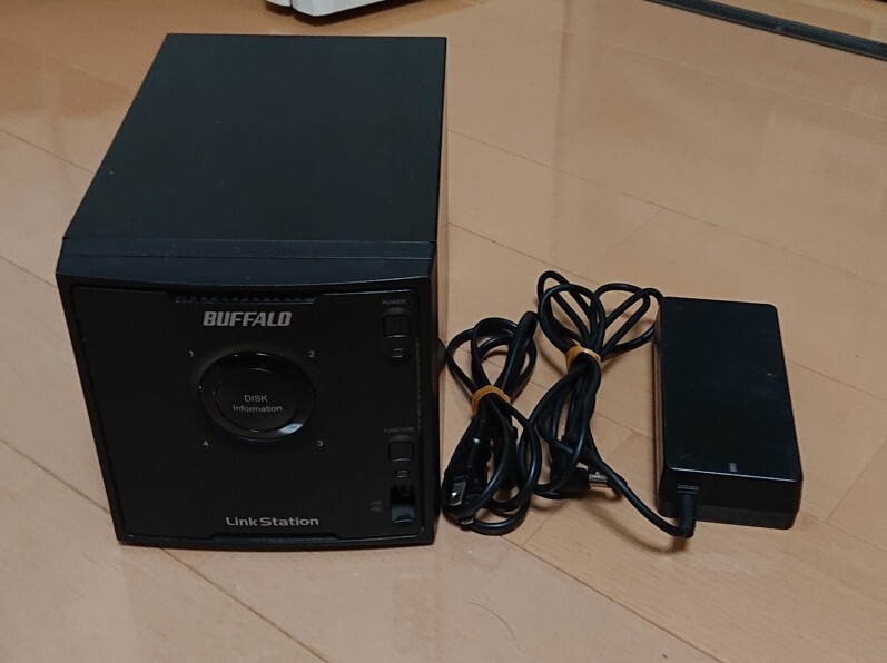 【Buffalo】 Link Station ☆ LS-Q2.0TL/D1(4Bay) ☆ HDD 500GB×4拍卖