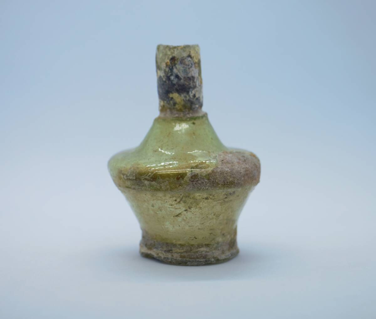 古代ガラス ローマン銀化グラス 壺 瓶 アフガニスタン出土 紀元3~4世紀頃 37.9 g拍卖