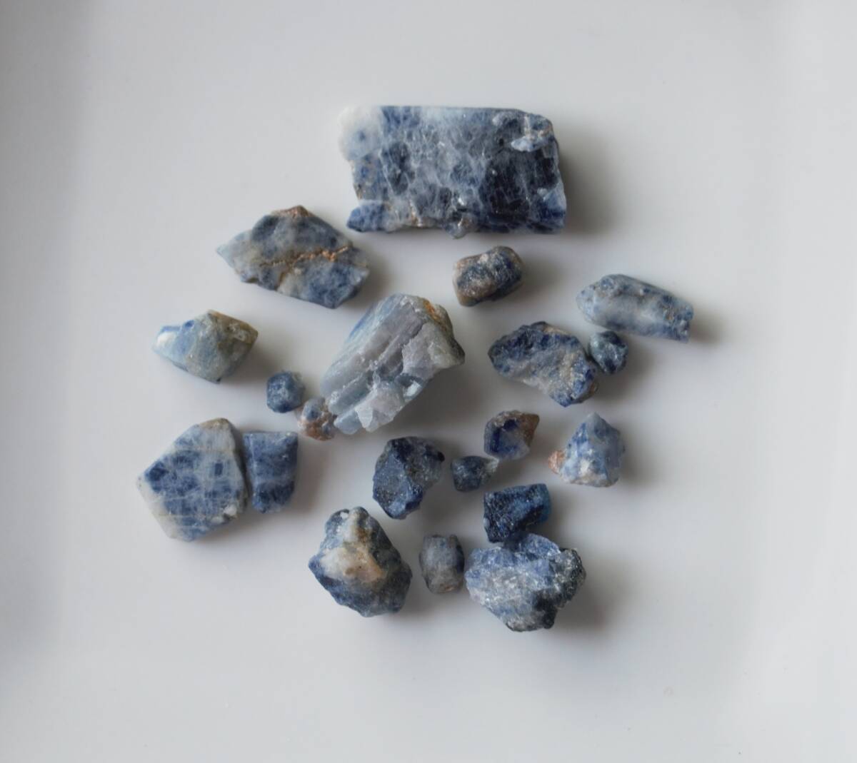 97ct 天然石 ブルーサファイア 原石 セット売り アフガニスタン産拍卖