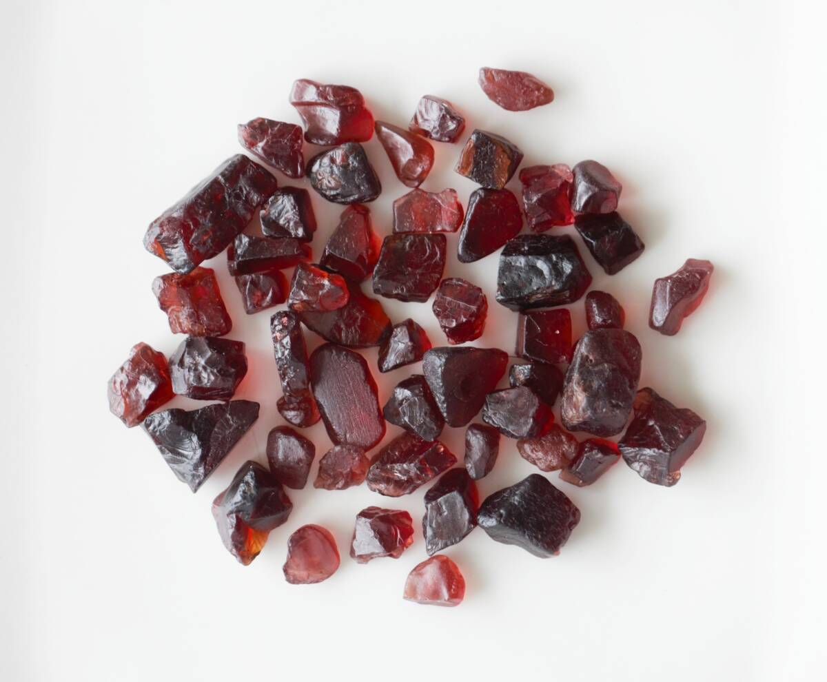 106ct 天然石 ガーネット 原石 セット売り モザンビーク産拍卖