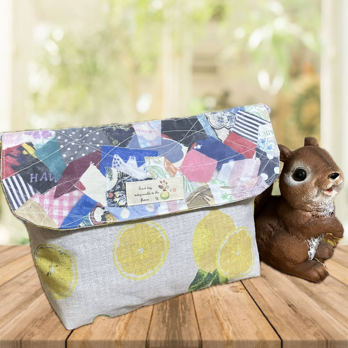 ハンドメイド☆レモン柄パッチワークの蓋のショルダーバッグ☆ストラップ付き☆クラッチバッグにも拍卖