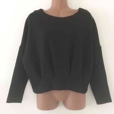 シンプルドロップショルダードルマン裾タック長袖カットソー拍卖