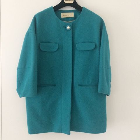 Balcony and Bedバルコニー アンド ベッド鮮やか綺麗色ノーカラーパールボタンコクーンコートエメラルドグリーンターコイズブルー拍卖