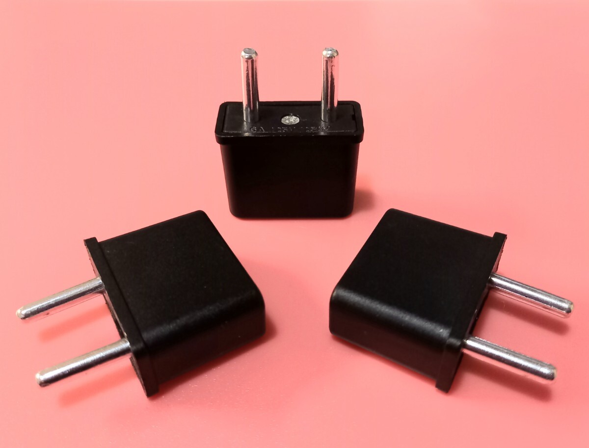 日本・USプラグ- EU・韓国(SE・Cタイプ)プラグ変換アダプター 3個拍卖