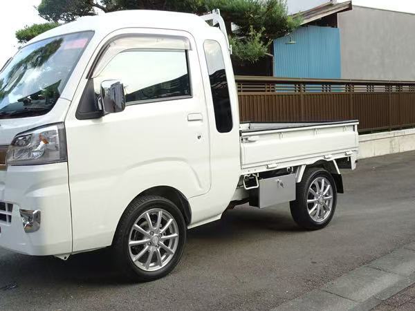 装着動画付 売り切り ダイハツ ハイゼットトラック ジャンボ共通 S200 S210P S500P S510P ツールボックス シルバー 小物入れ 工具箱 カギ付拍卖